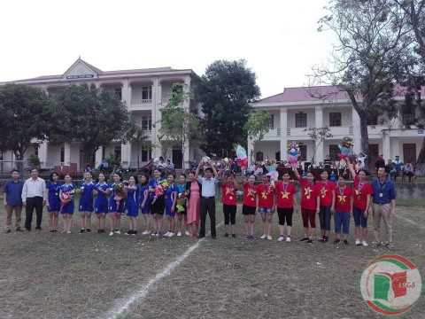 Trường THPT Quỳnh Lưu 2 sôi nổi các hoạt động chào mừng ngày Phụ nữ Việt Nam