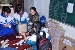 Đoàn viên - Thanh niên trường THPT Quỳnh Lưu 2 thực hiện chiến dịch "Mua tăm tre ủng hộ Hội người mù huyện Quỳnh Lưu"